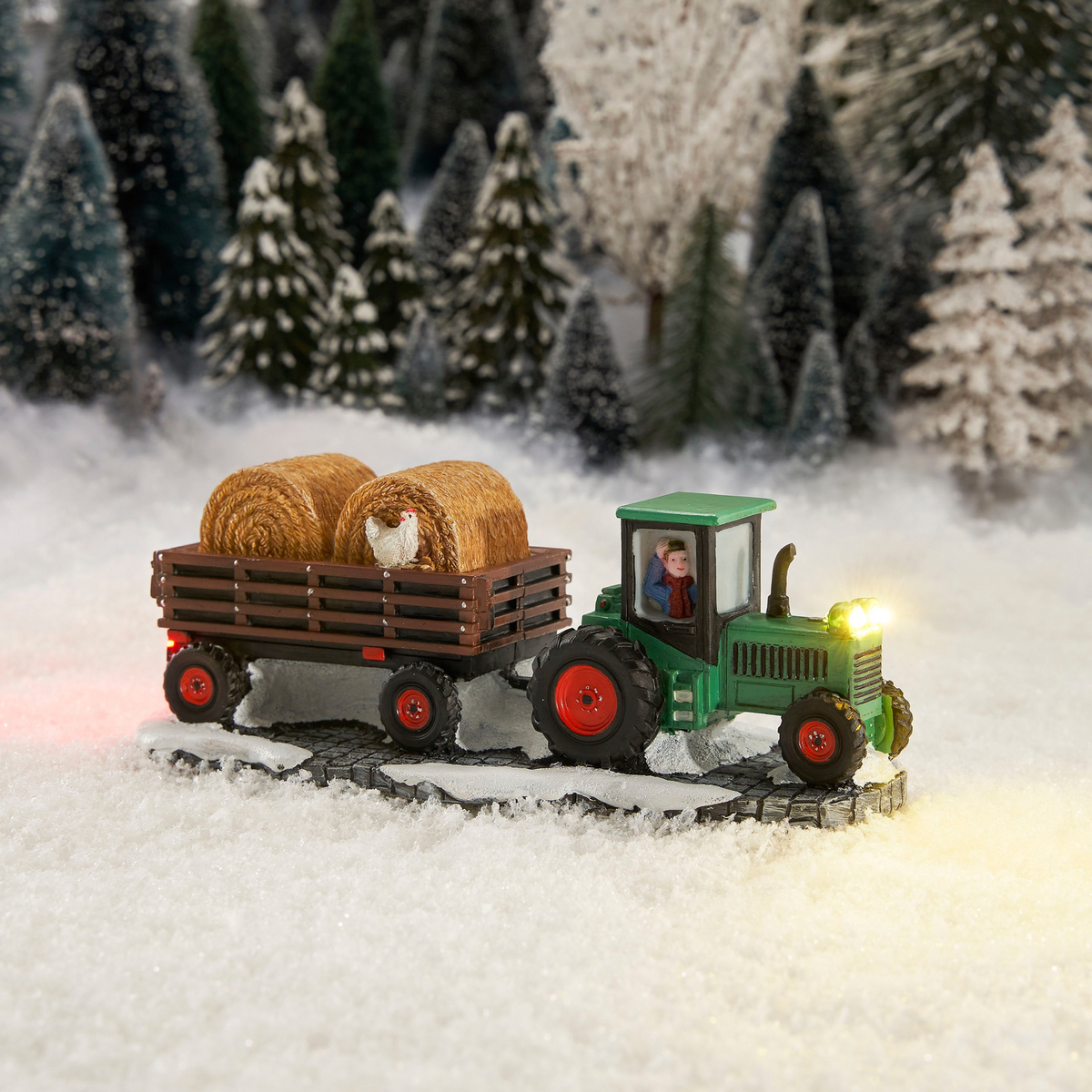 LuVille Tractor with straw cart